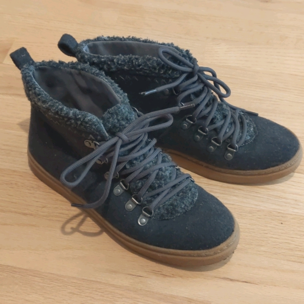 Rocket Dog booties